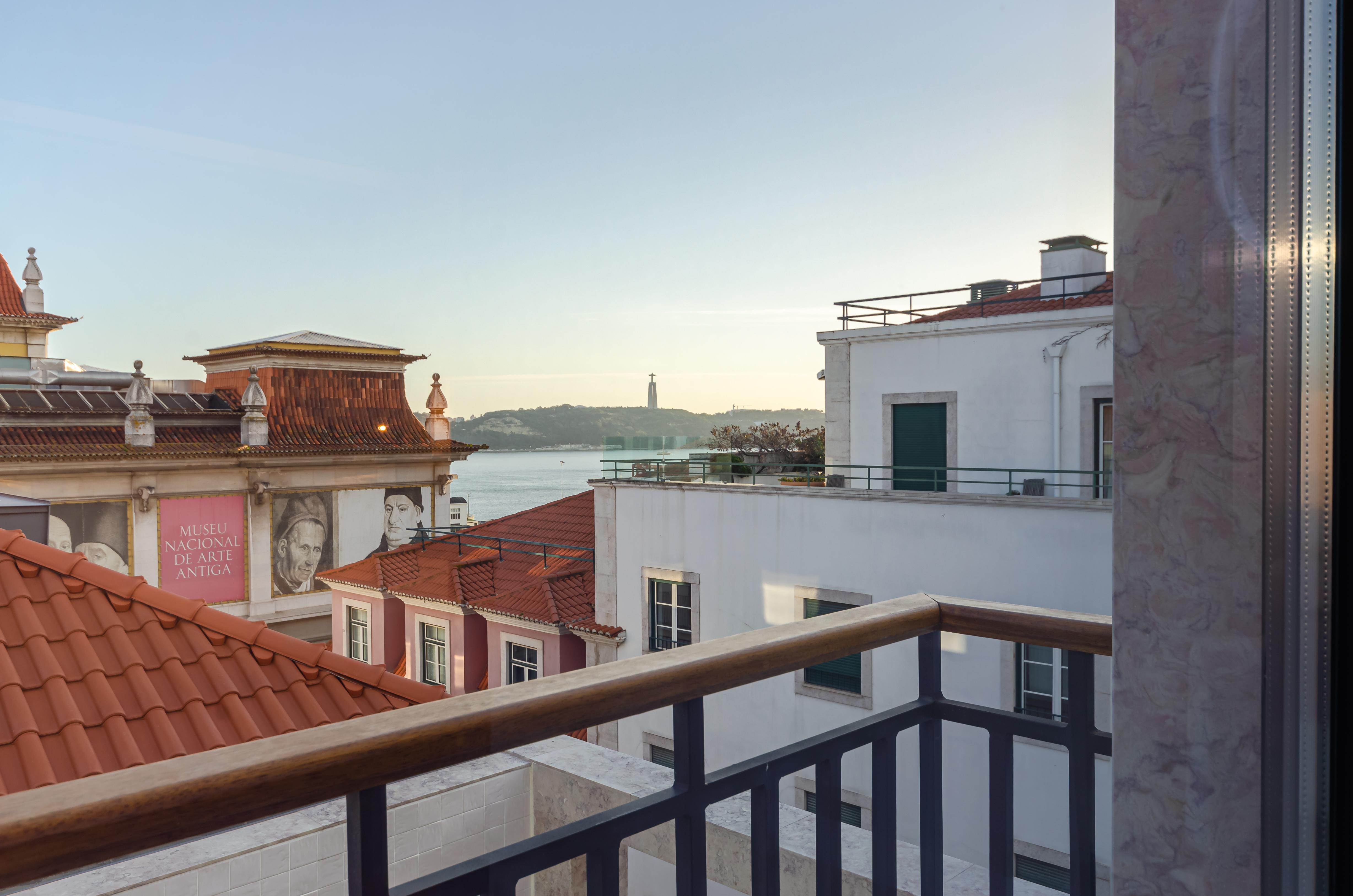 The Emerald House Lisbon Curio Collection By Hilton Hotell Eksteriør bilde